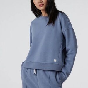 Vuori Women's Blue Sweatshirt